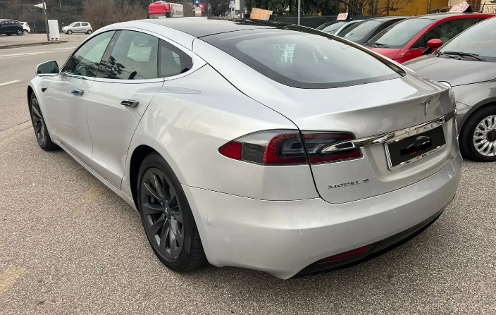 TESLA MODEL S (01/07/2018) - 